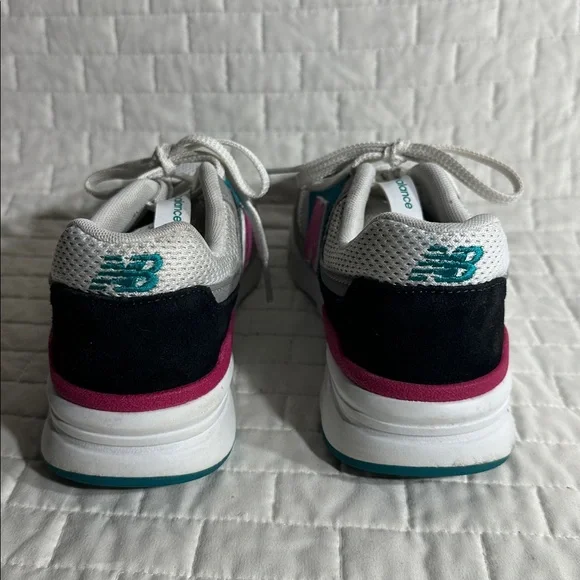New Balance 997H Women's Sneakers in White, Pink, Teal, and Gray. NO INSOLES - Picture 4 of 7